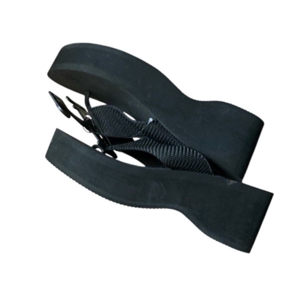 No Boundaries Black Wedge Platform Thong Sandals - Picture 7 of 8